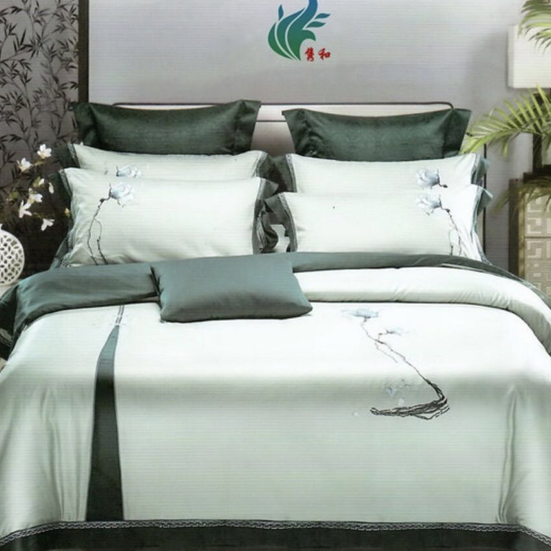 赢家体育60贡缎绣花四件套（菩提绿）