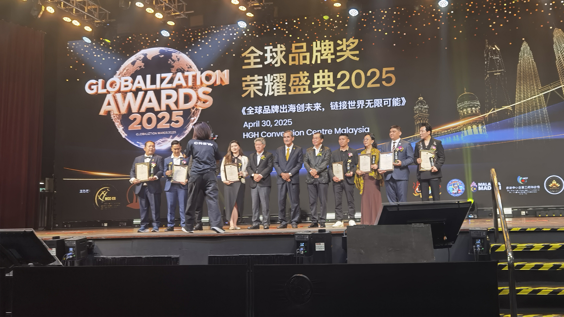 赢家体育家居荣获2025国际健康睡眠科技金奖 科技睡眠方案闪耀马来西亚荣耀盛典